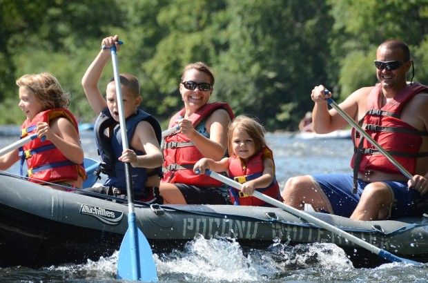 Family Style Rafting in Jim Thorpe, Family Whitewater Rafting, Family Rafting in PA, Rafting in Jim Thorpe, Raft the Poconos, Easy Whitewater, White Water Rafting